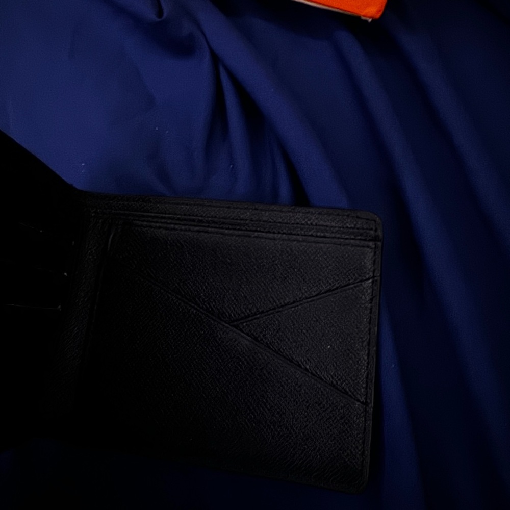 Lv wallet - Picture 3 of 5